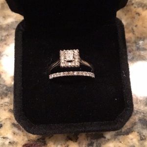 Diamond Engagement & Wedding Bands in White Gold